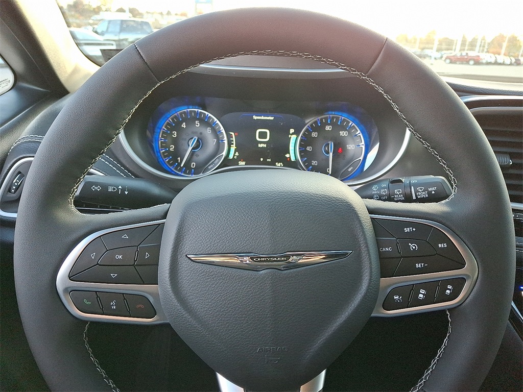 2026 Chrysler Pacifica Select - Photo 15