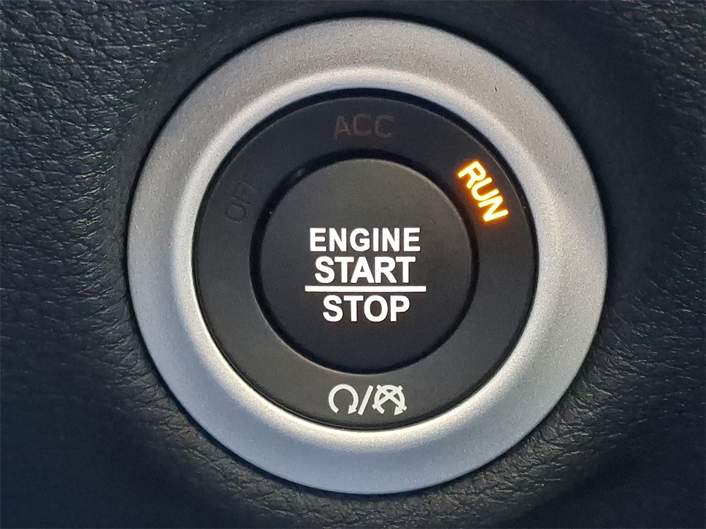 2026 Chrysler Pacifica Select - Photo 16