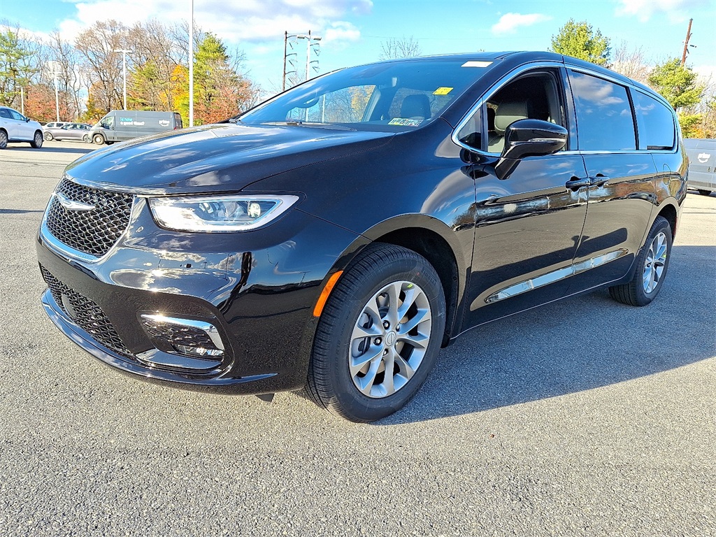 2026 Chrysler Pacifica Select - Photo 2
