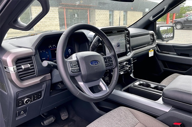 2025 Ford F-150 XLT - Photo 7