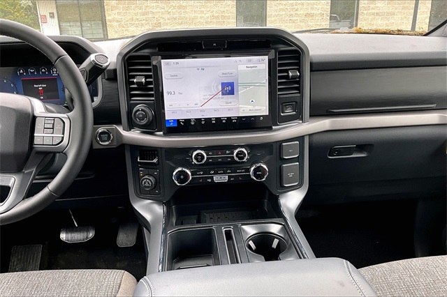 2025 Ford F-150 XLT - Photo 8