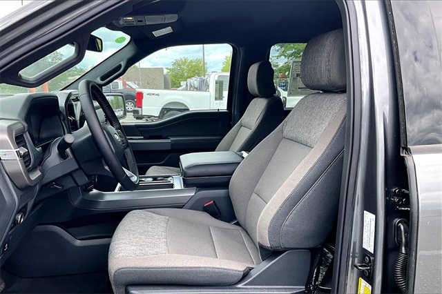 2025 Ford F-150 XLT - Photo 10