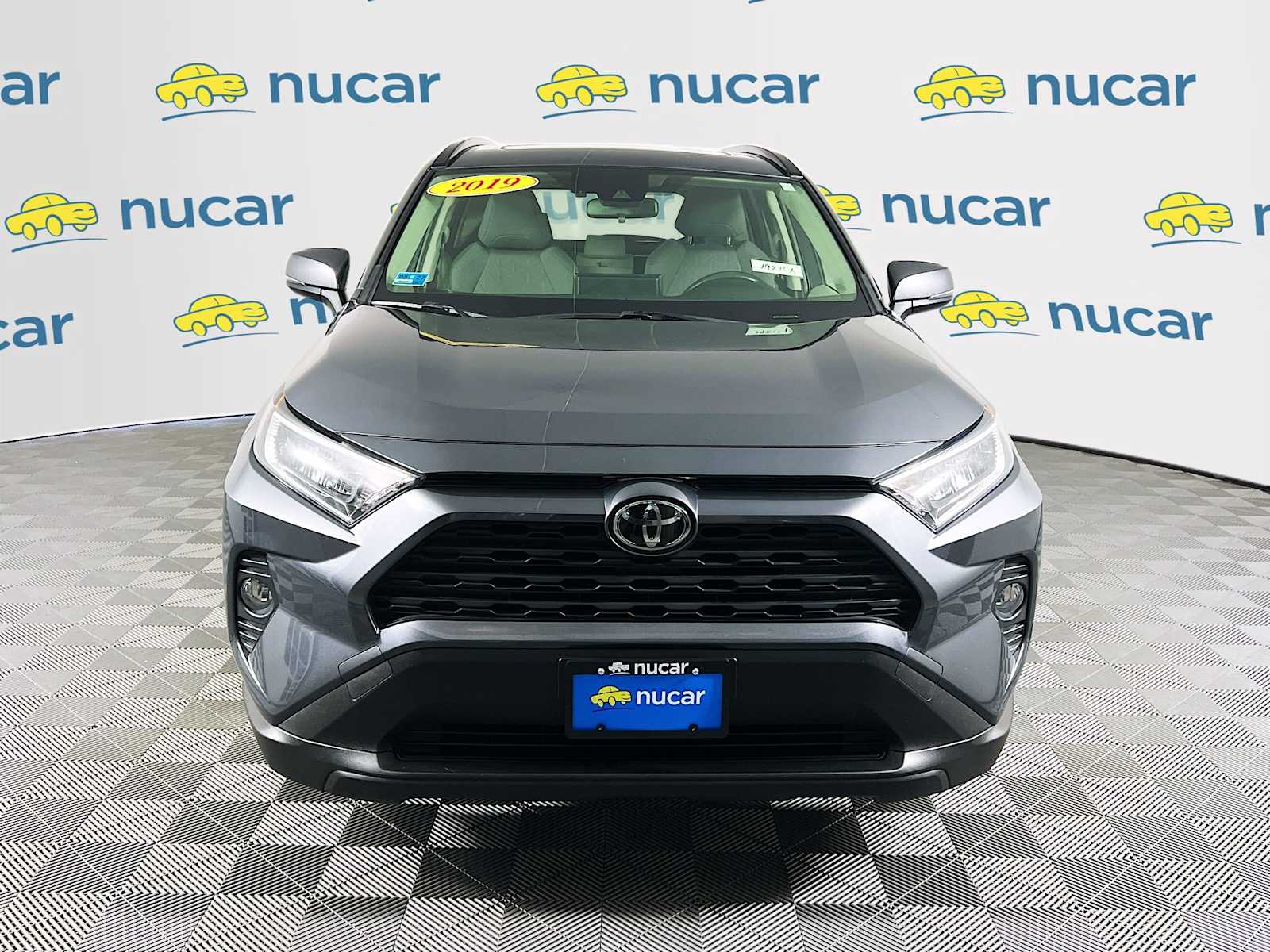 2019 Toyota RAV4 XLE - Photo 2