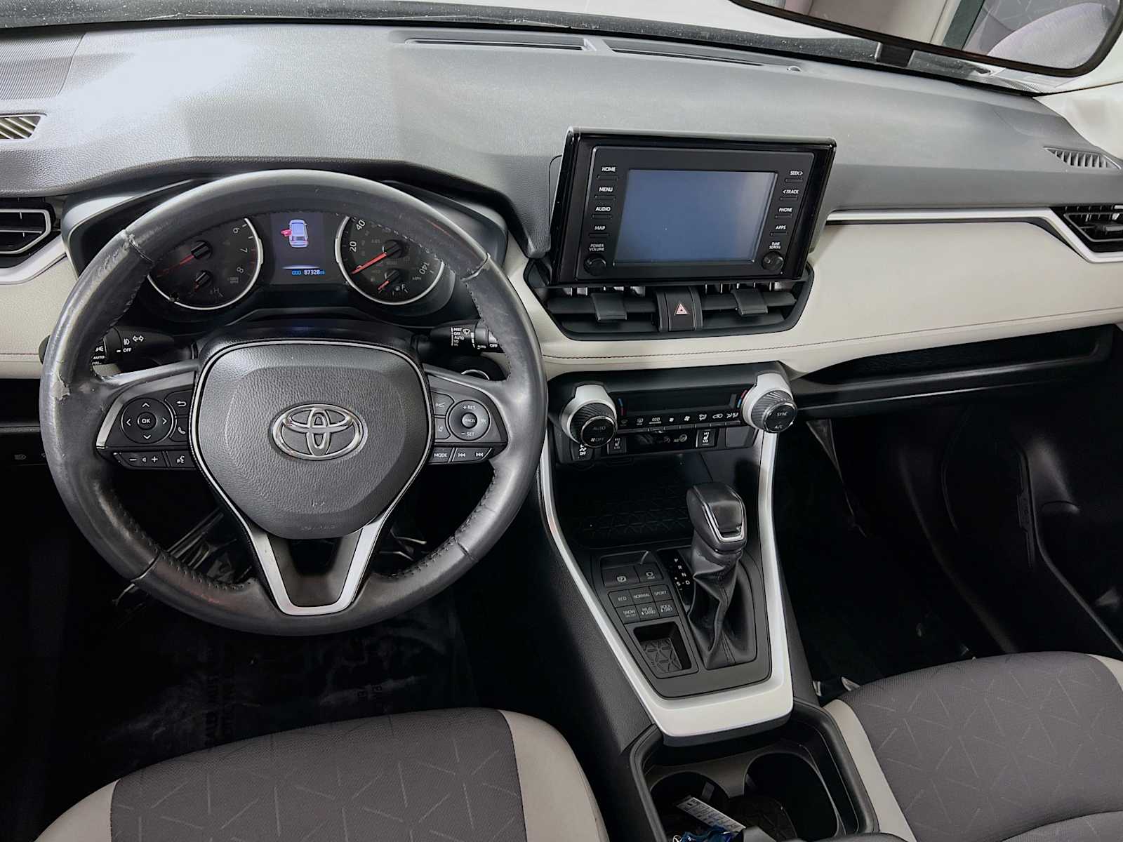 2019 Toyota RAV4 XLE - Photo 23
