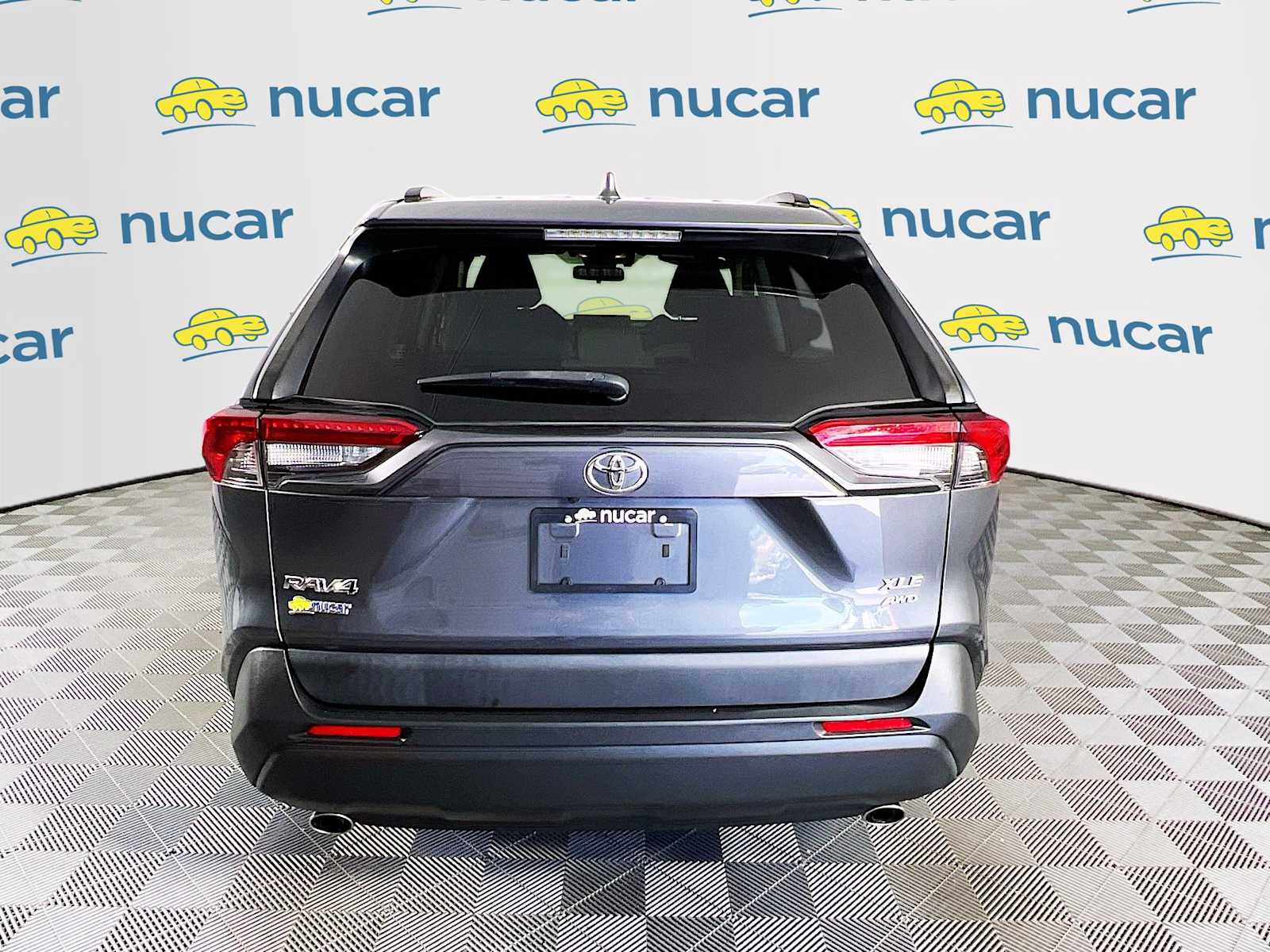 2019 Toyota RAV4 XLE - Photo 6