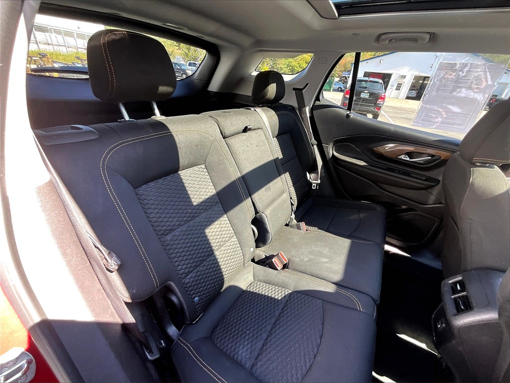 2021 GMC Terrain SLE - Photo 16