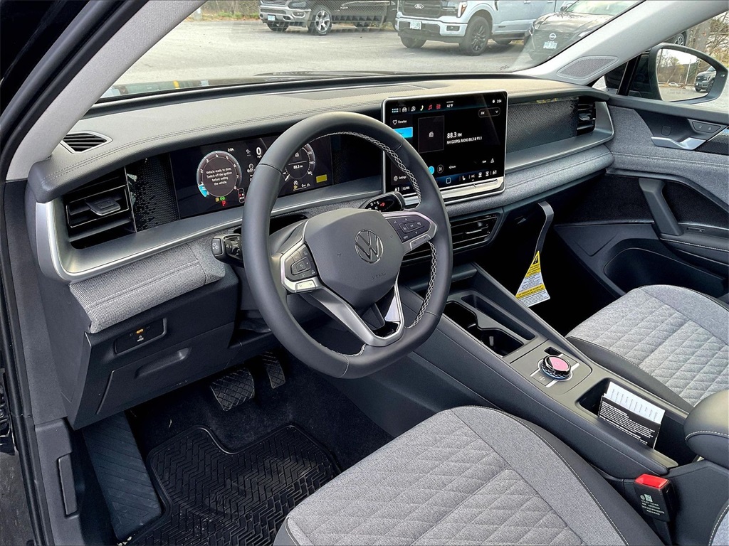 2026 Volkswagen Tiguan 2.0T S - Photo 9