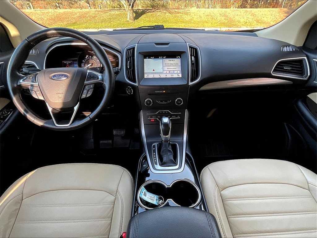 2017 Ford Edge SEL - Photo 20