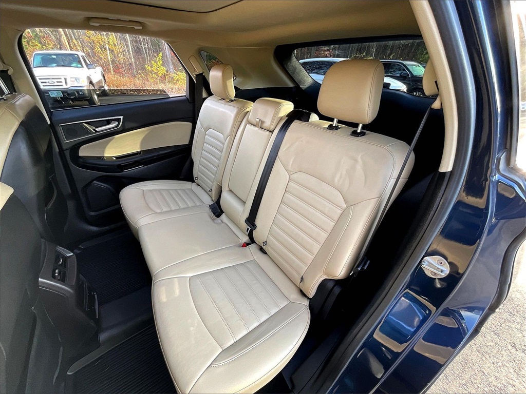 2017 Ford Edge SEL - Photo 24
