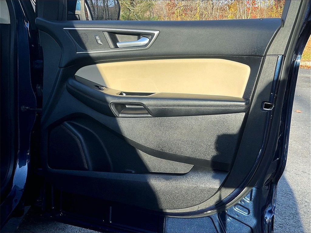 2017 Ford Edge SEL - Photo 25