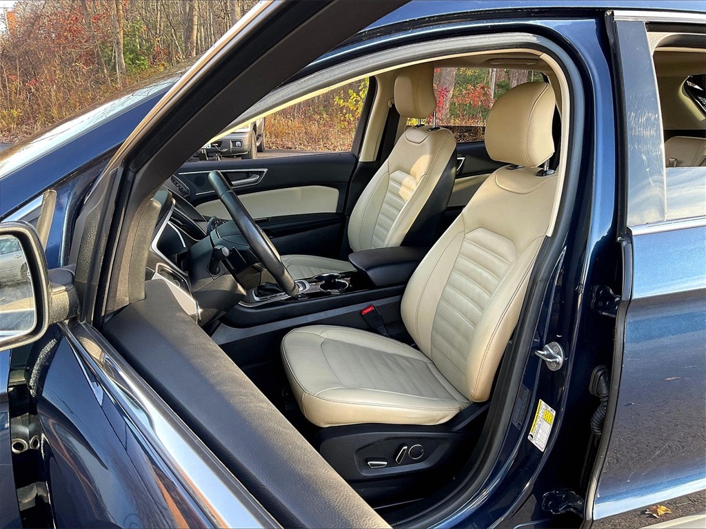 2017 Ford Edge SEL - Photo 10