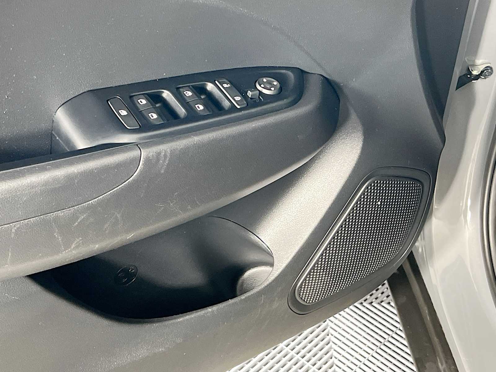 2023 Hyundai Venue SEL - Photo 18