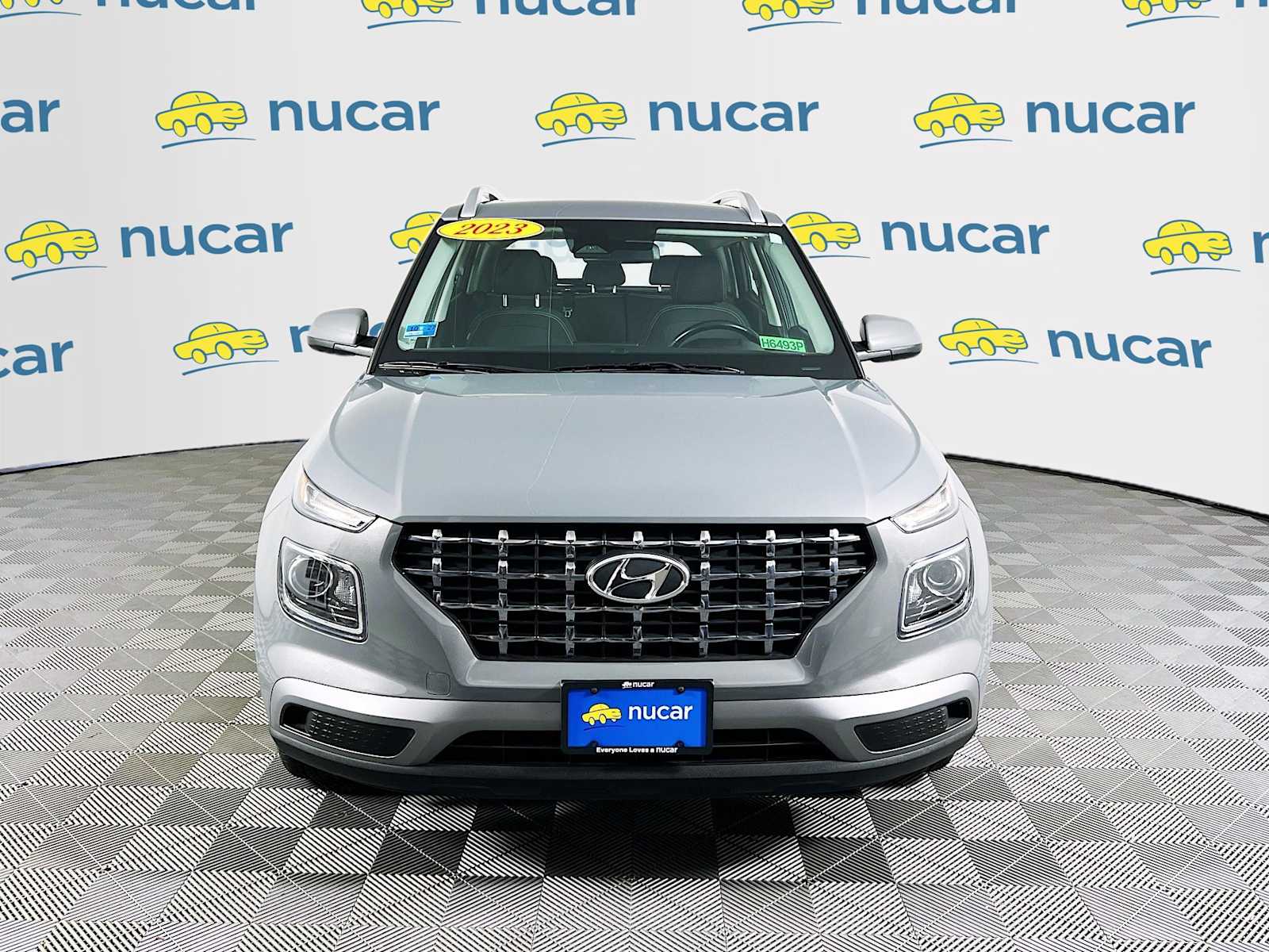 2023 Hyundai Venue SEL - Photo 2