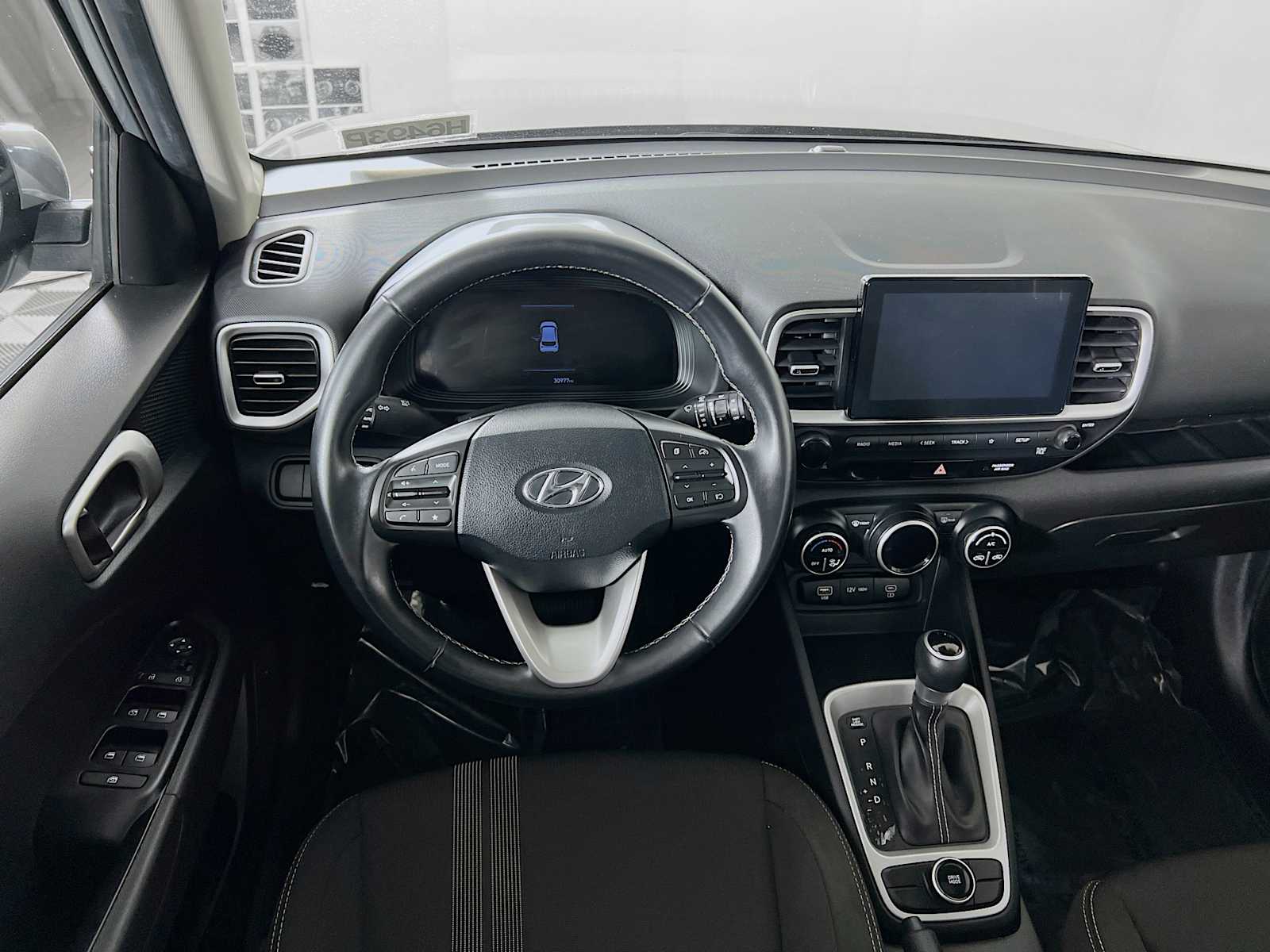 2023 Hyundai Venue SEL - Photo 21
