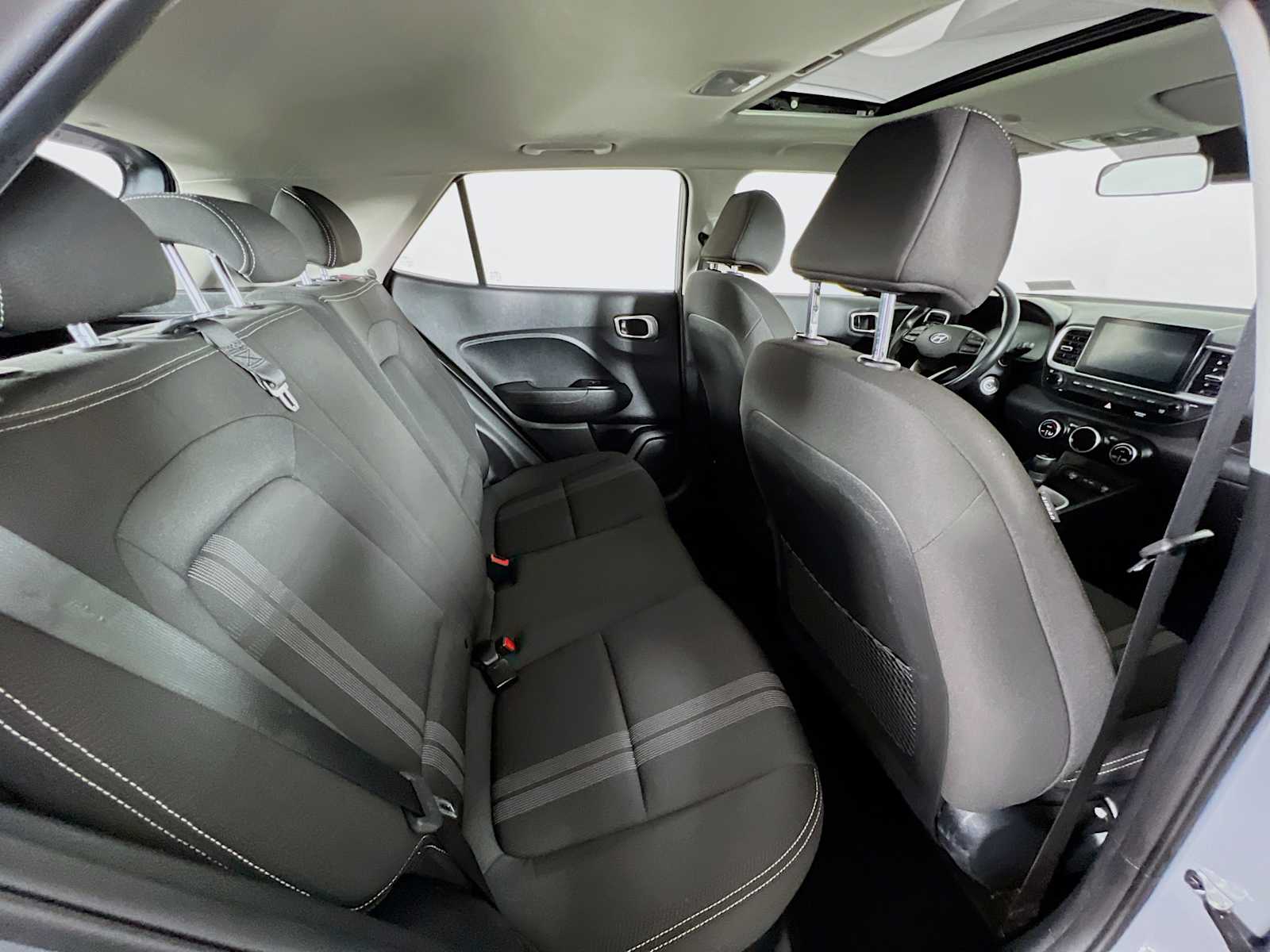 2023 Hyundai Venue SEL - Photo 25