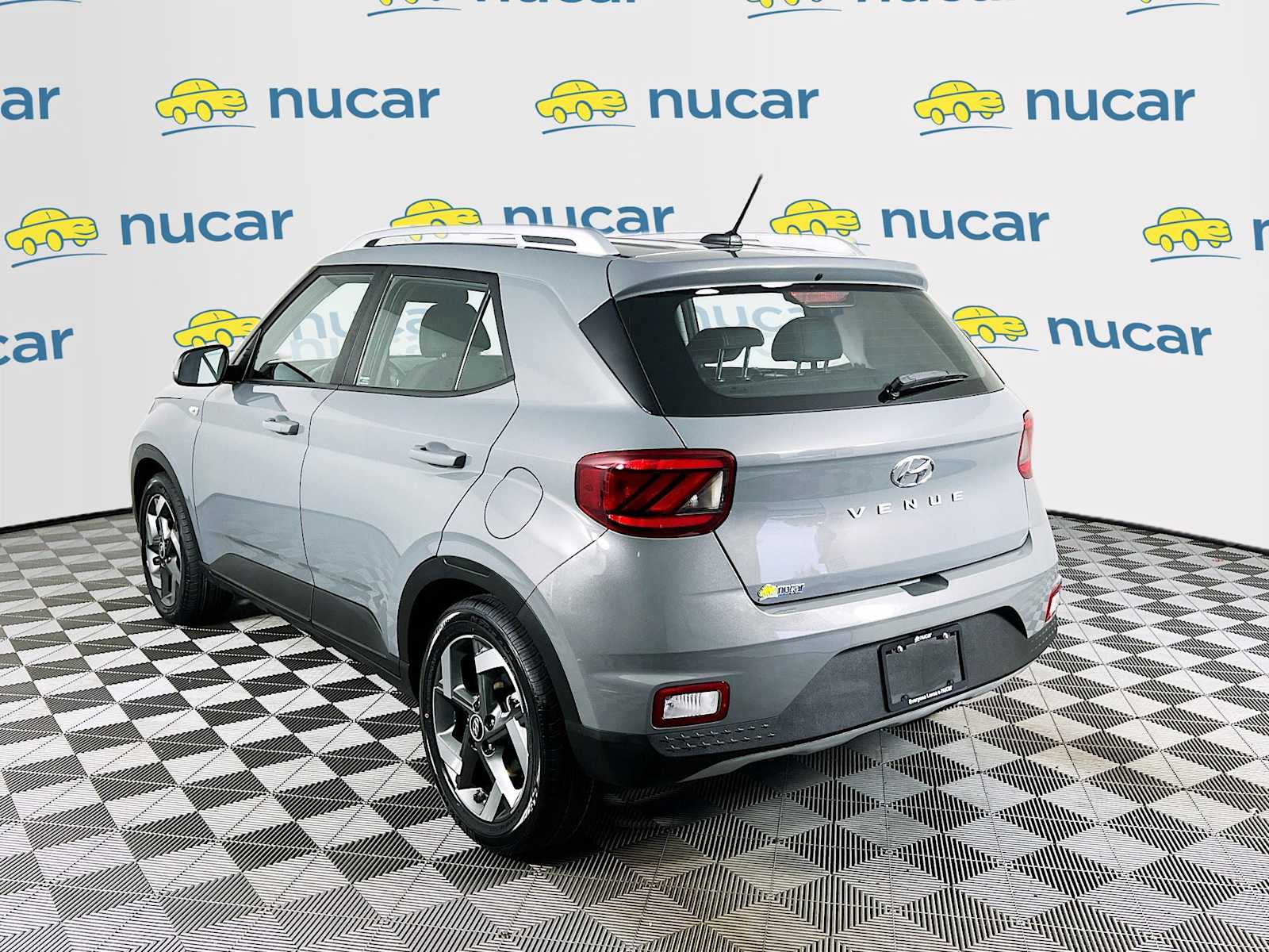 2023 Hyundai Venue SEL - Photo 5