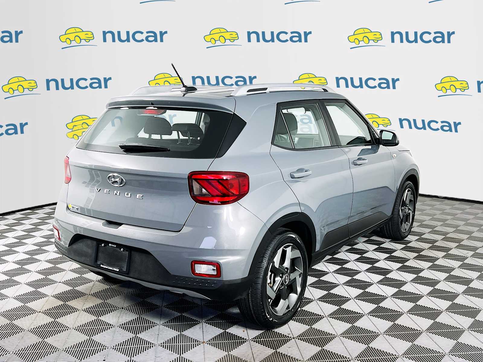 2023 Hyundai Venue SEL - Photo 7