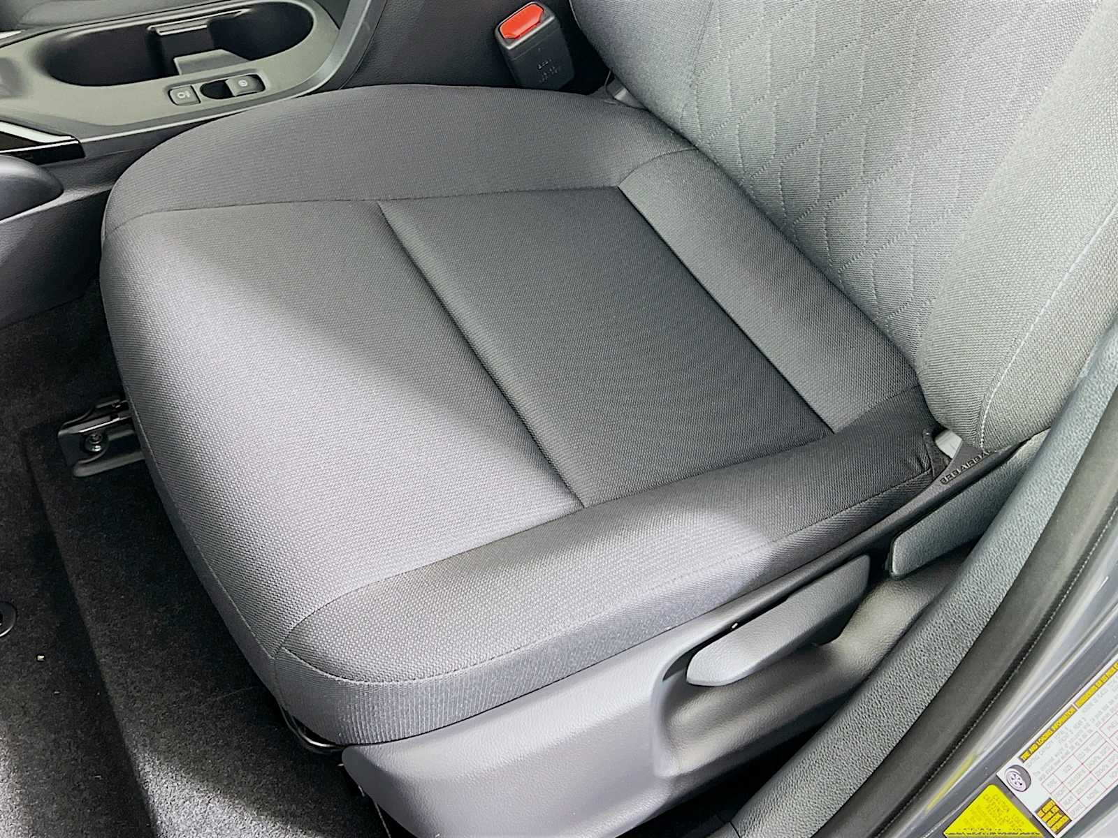 2025 Toyota Corolla Hybrid LE - Photo 16