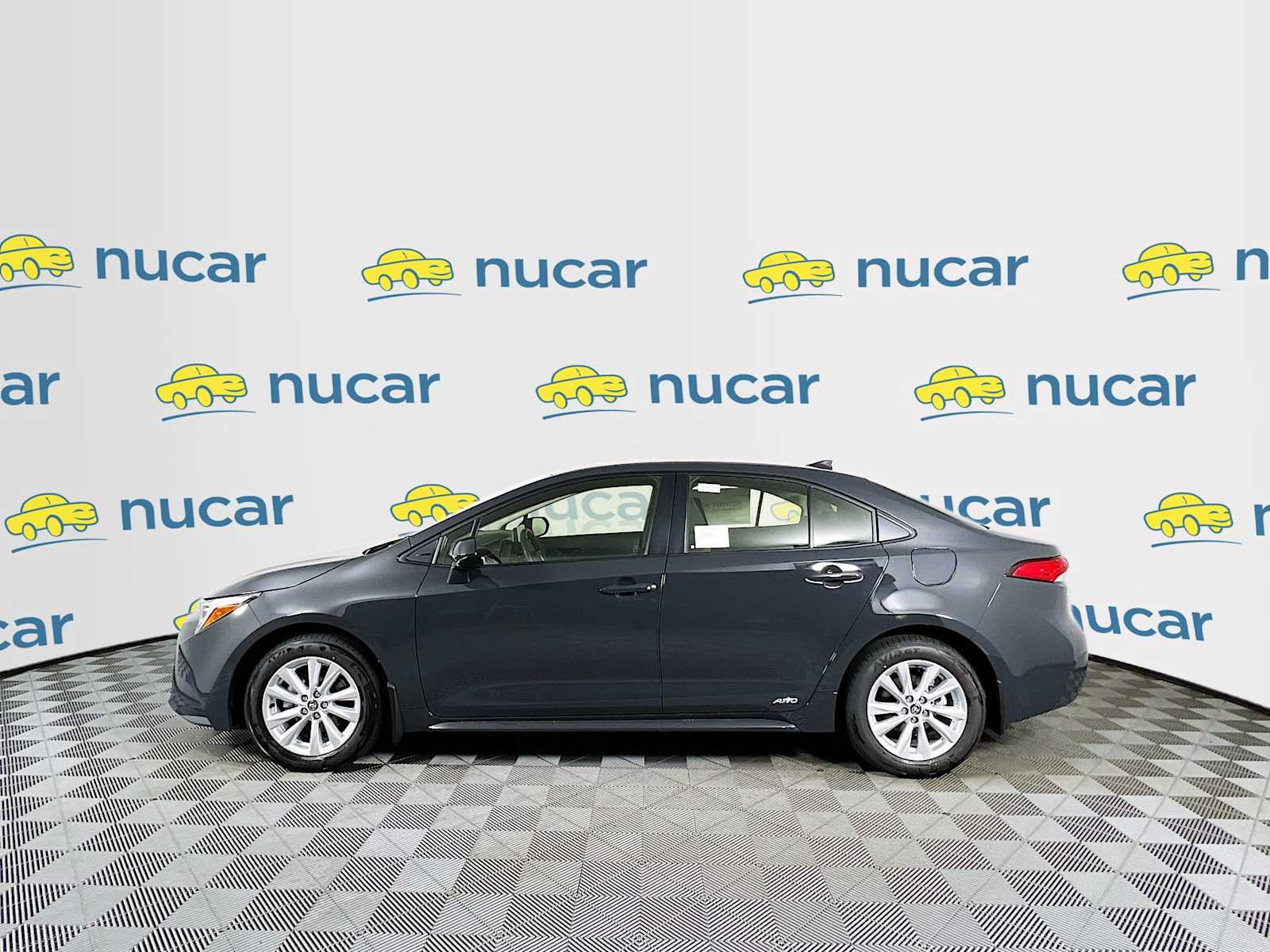 2025 Toyota Corolla Hybrid LE - Photo 3