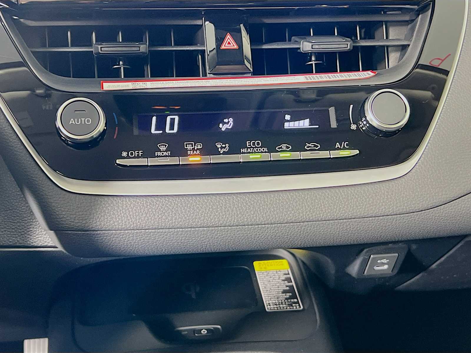 2025 Toyota Corolla Hybrid LE - Photo 10