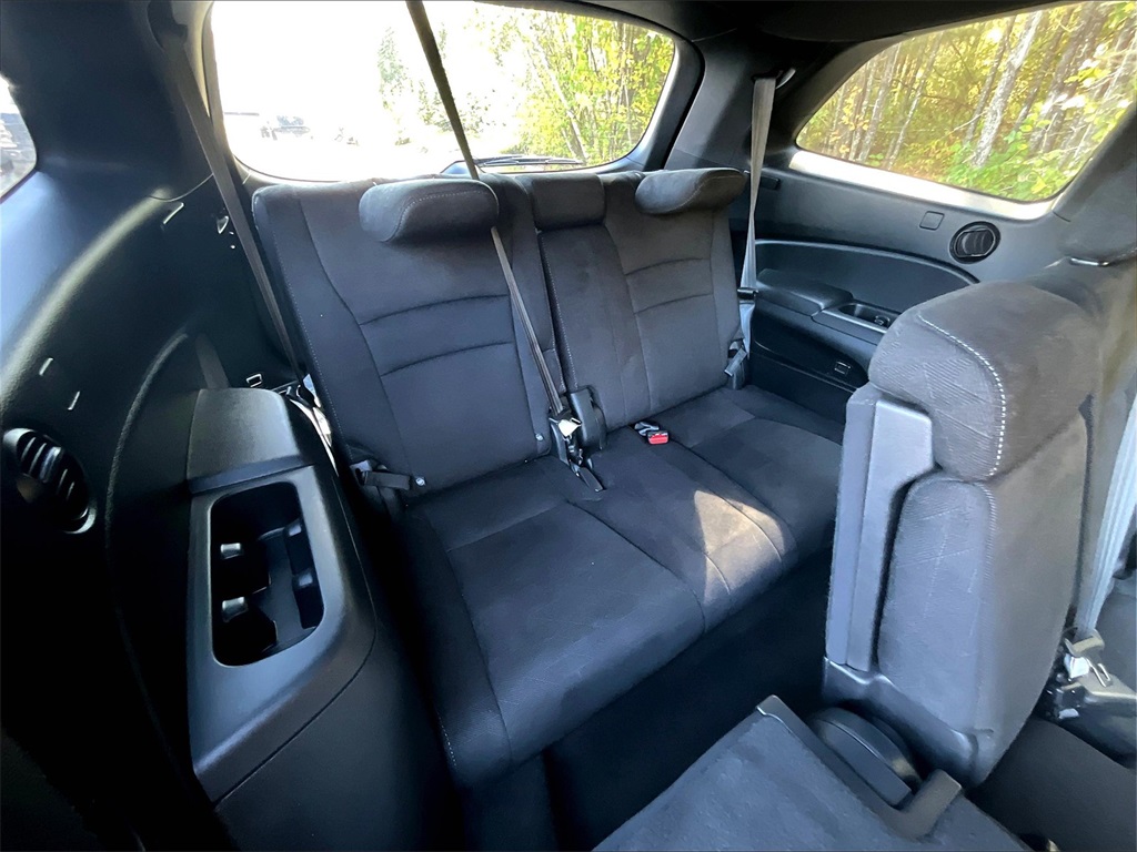 2022 Honda Pilot Sport - Photo 17