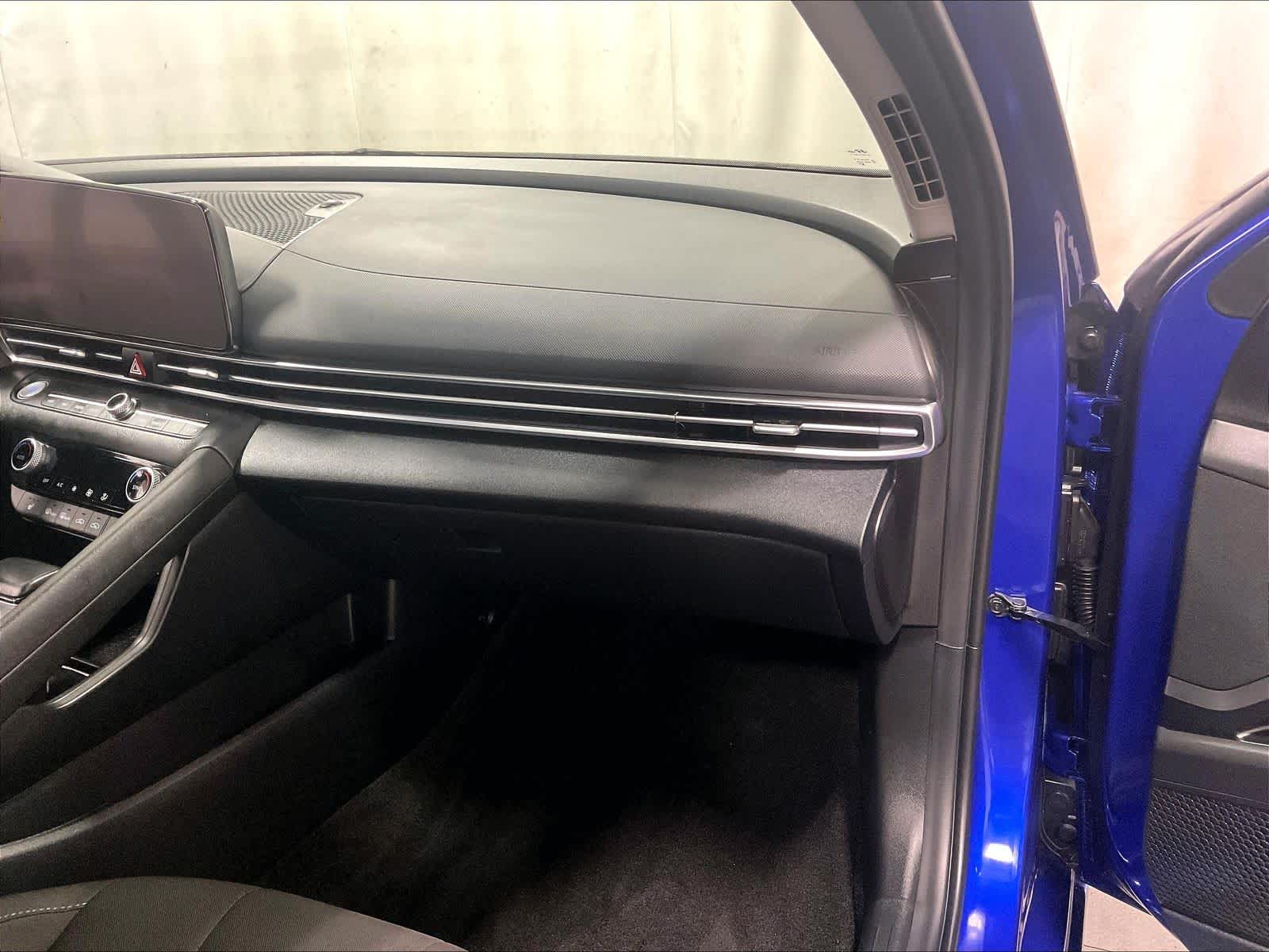 2023 Hyundai Elantra SEL - Photo 13
