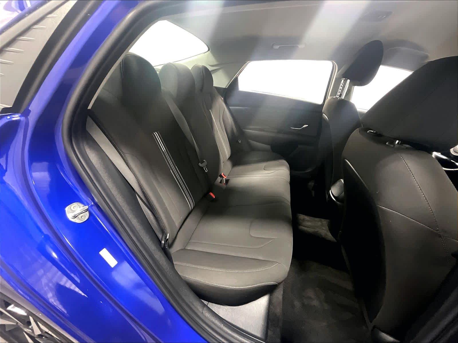 2023 Hyundai Elantra SEL - Photo 16