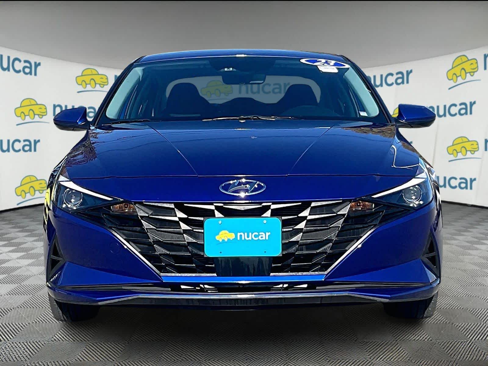 2023 Hyundai Elantra SEL - Photo 2