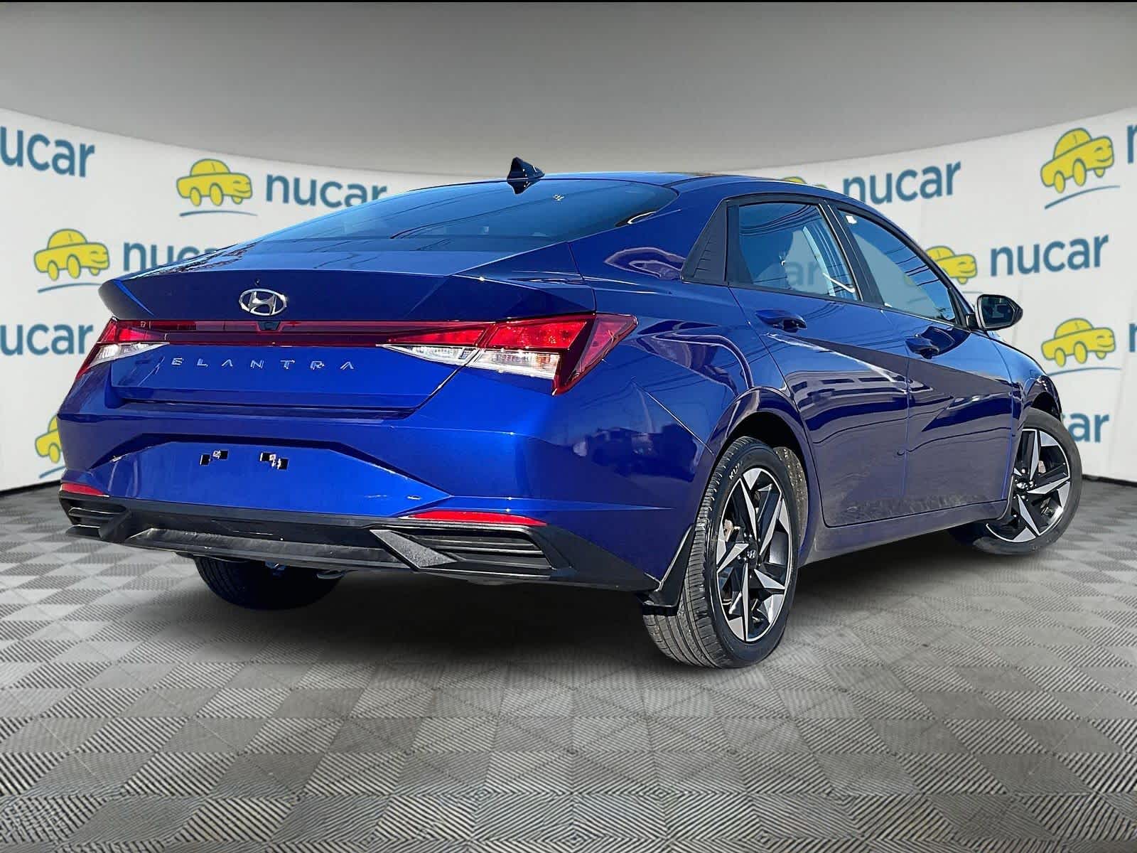 2023 Hyundai Elantra SEL - Photo 6