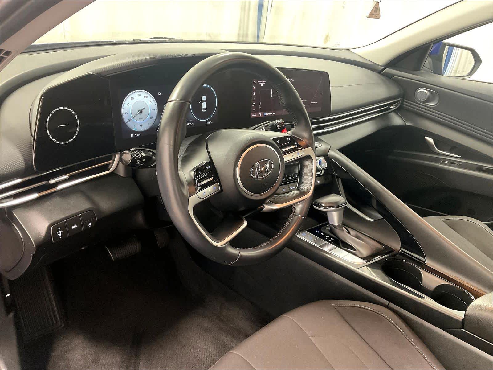 2023 Hyundai Elantra SEL - Photo 8