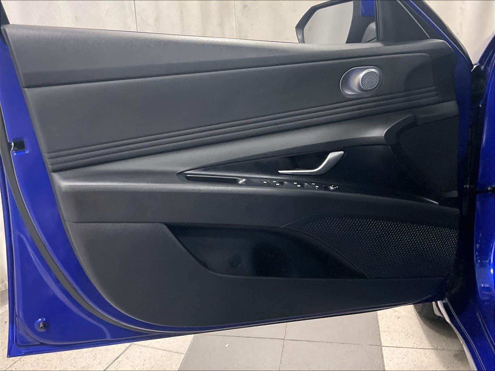 2023 Hyundai Elantra SEL - Photo 9