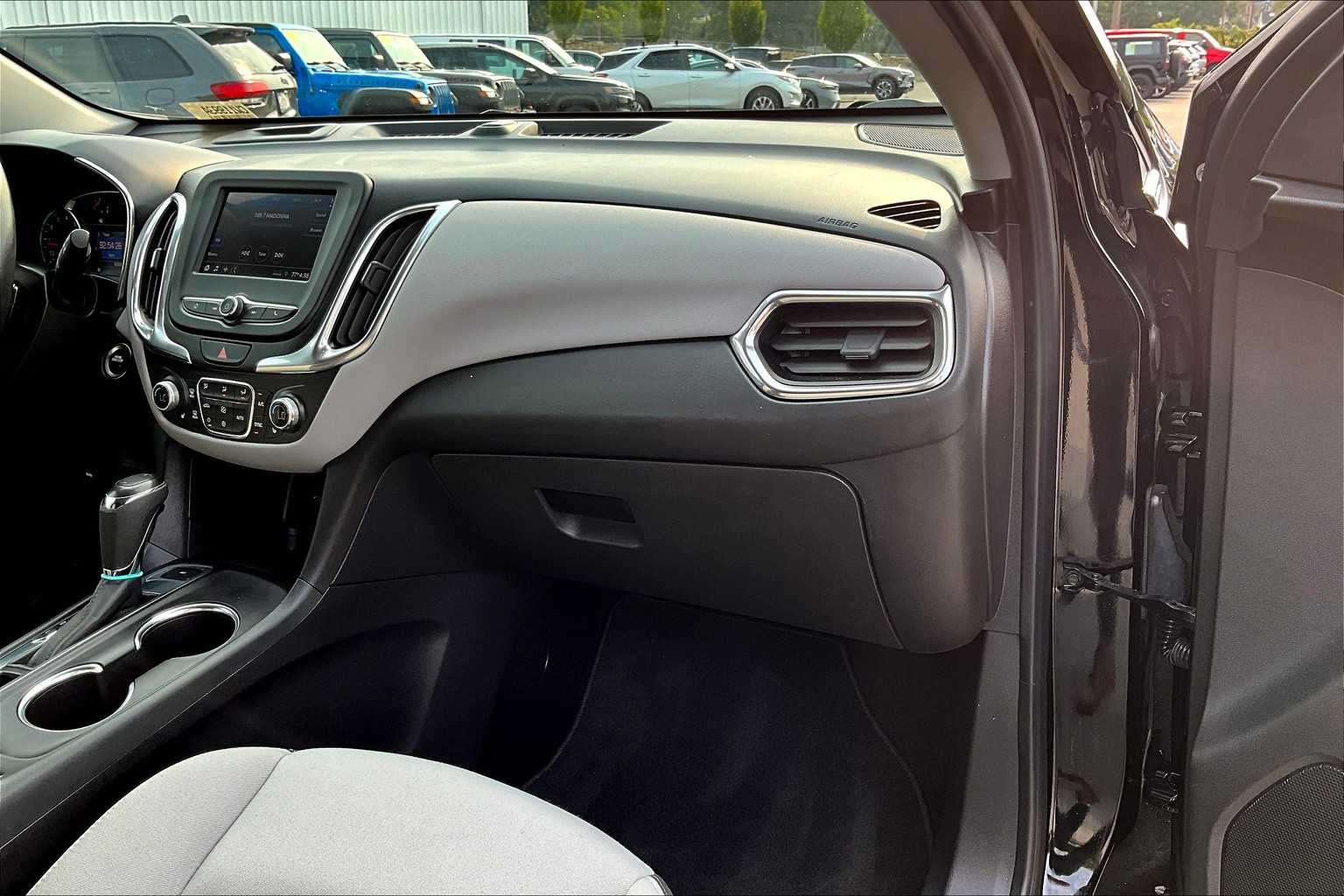2021 Chevrolet Equinox LT - Photo 13