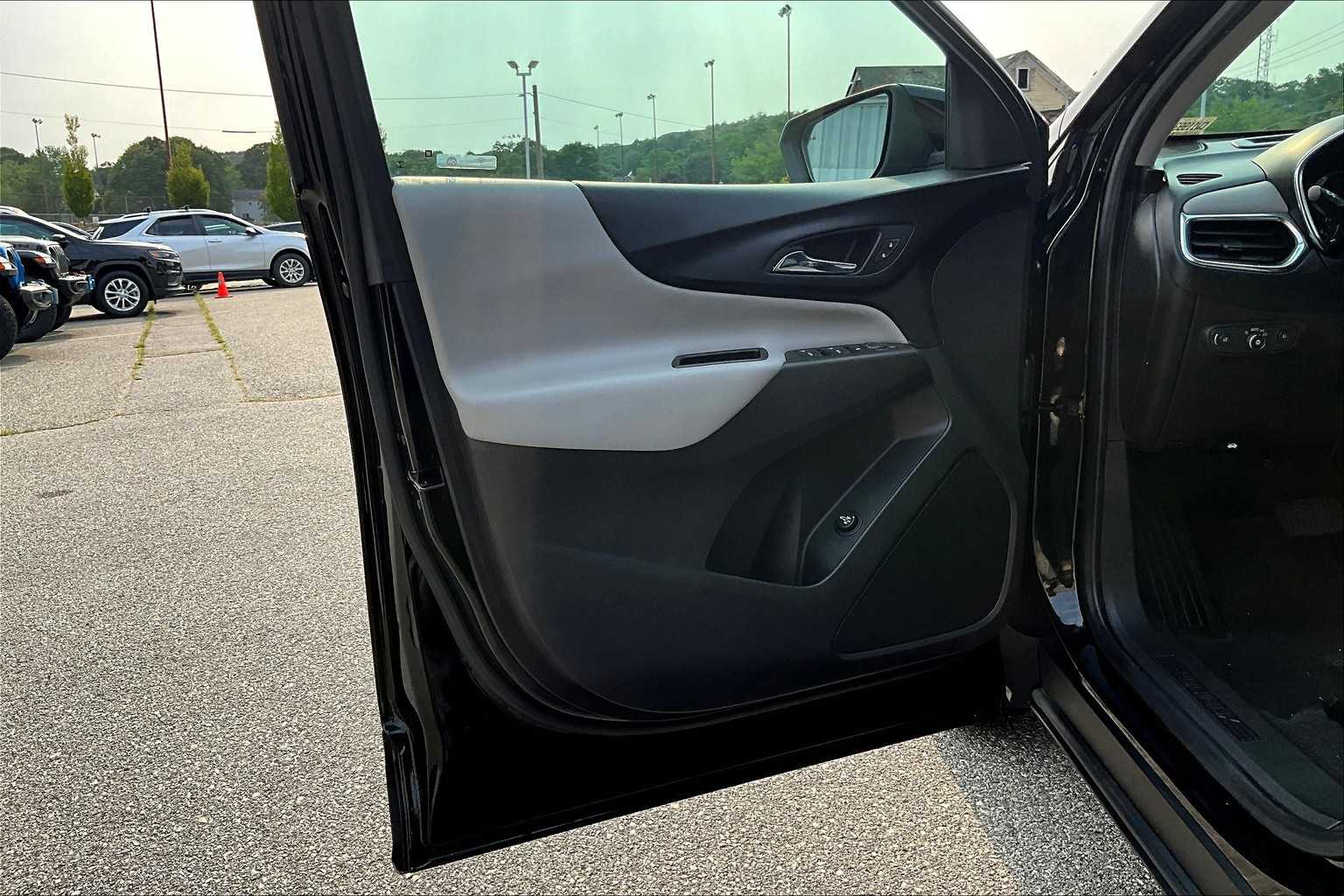 2021 Chevrolet Equinox LT - Photo 9