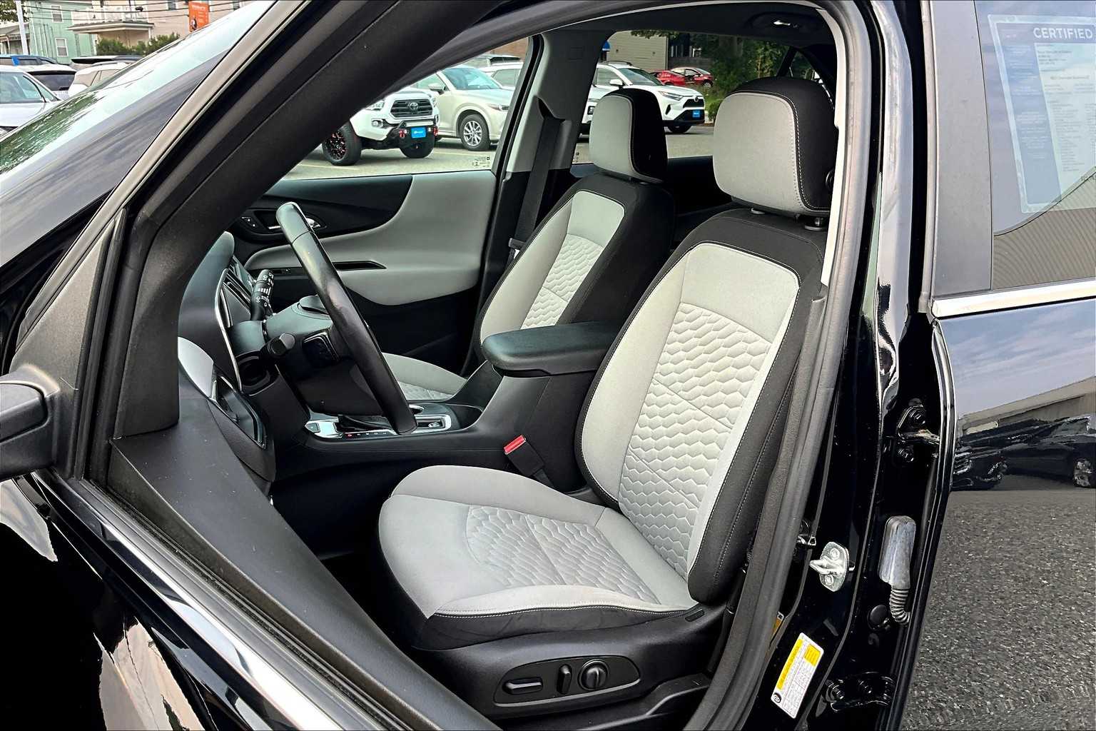 2021 Chevrolet Equinox LT - Photo 10