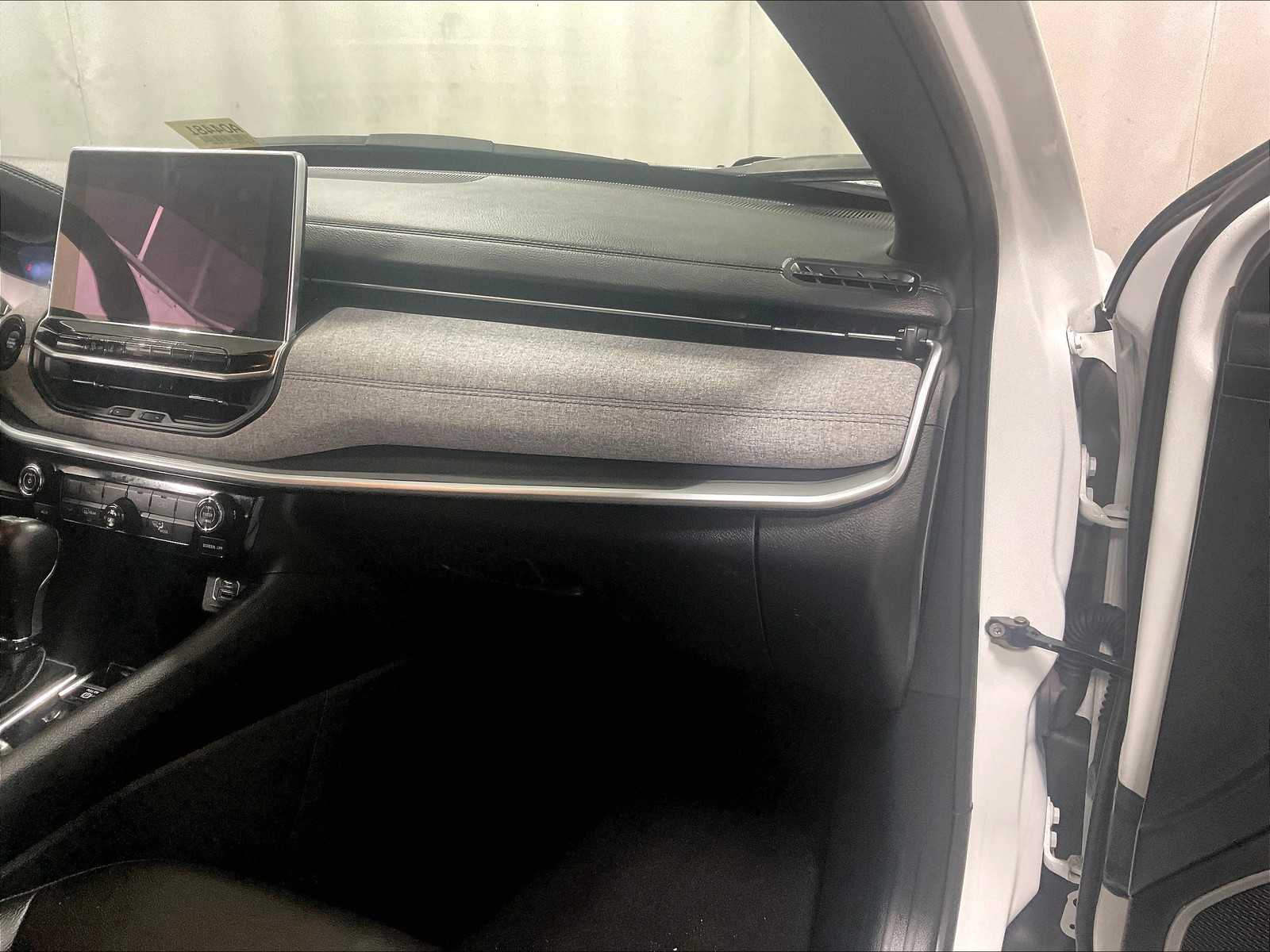 2024 Jeep Compass Latitude - Photo 13