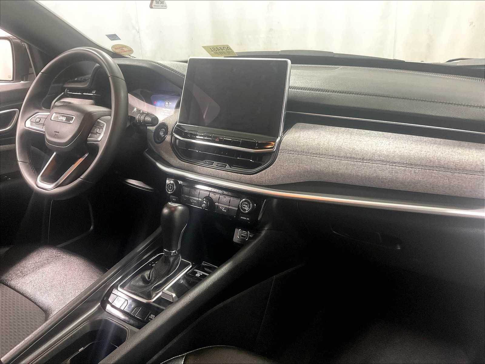 2024 Jeep Compass Latitude - Photo 14