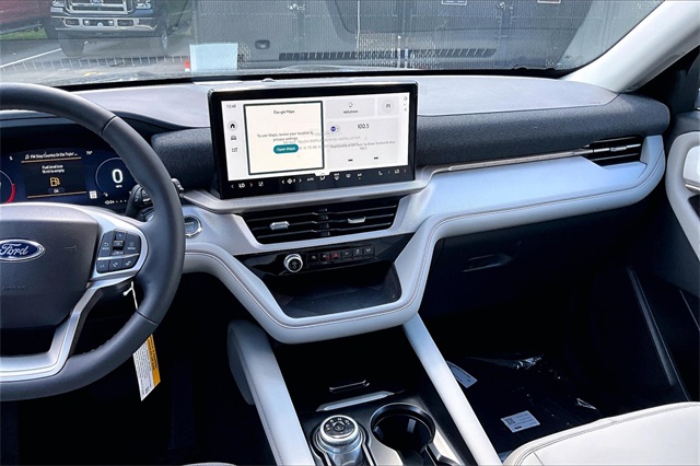 2025 Ford Explorer Active - Photo 8