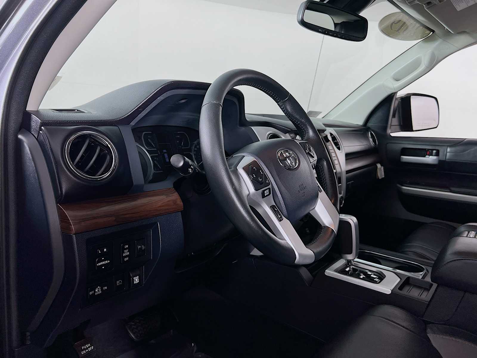 2019 Toyota Tundra Limited - Photo 9