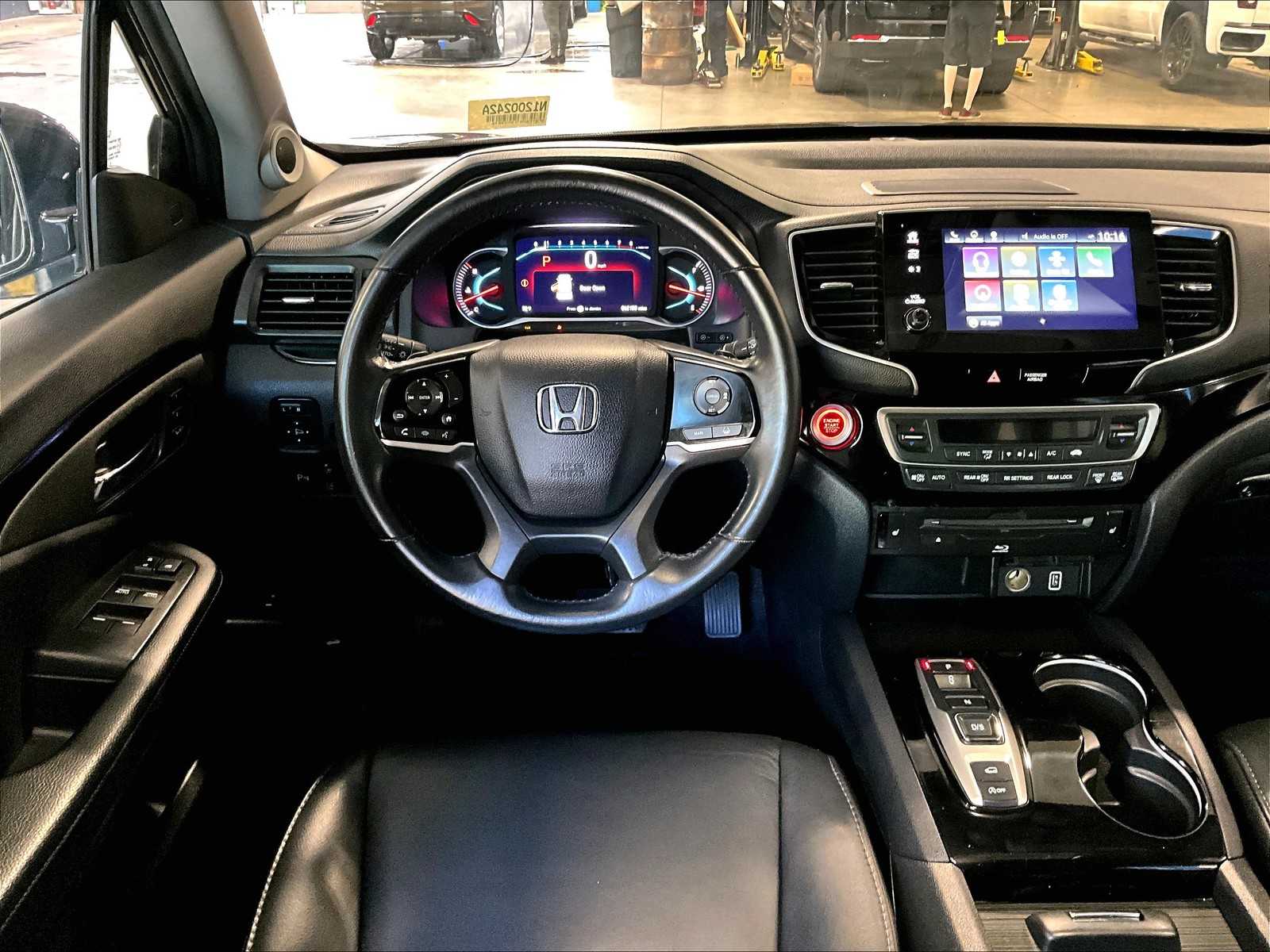 2020 Honda Pilot Touring 8-Passenger - Photo 18