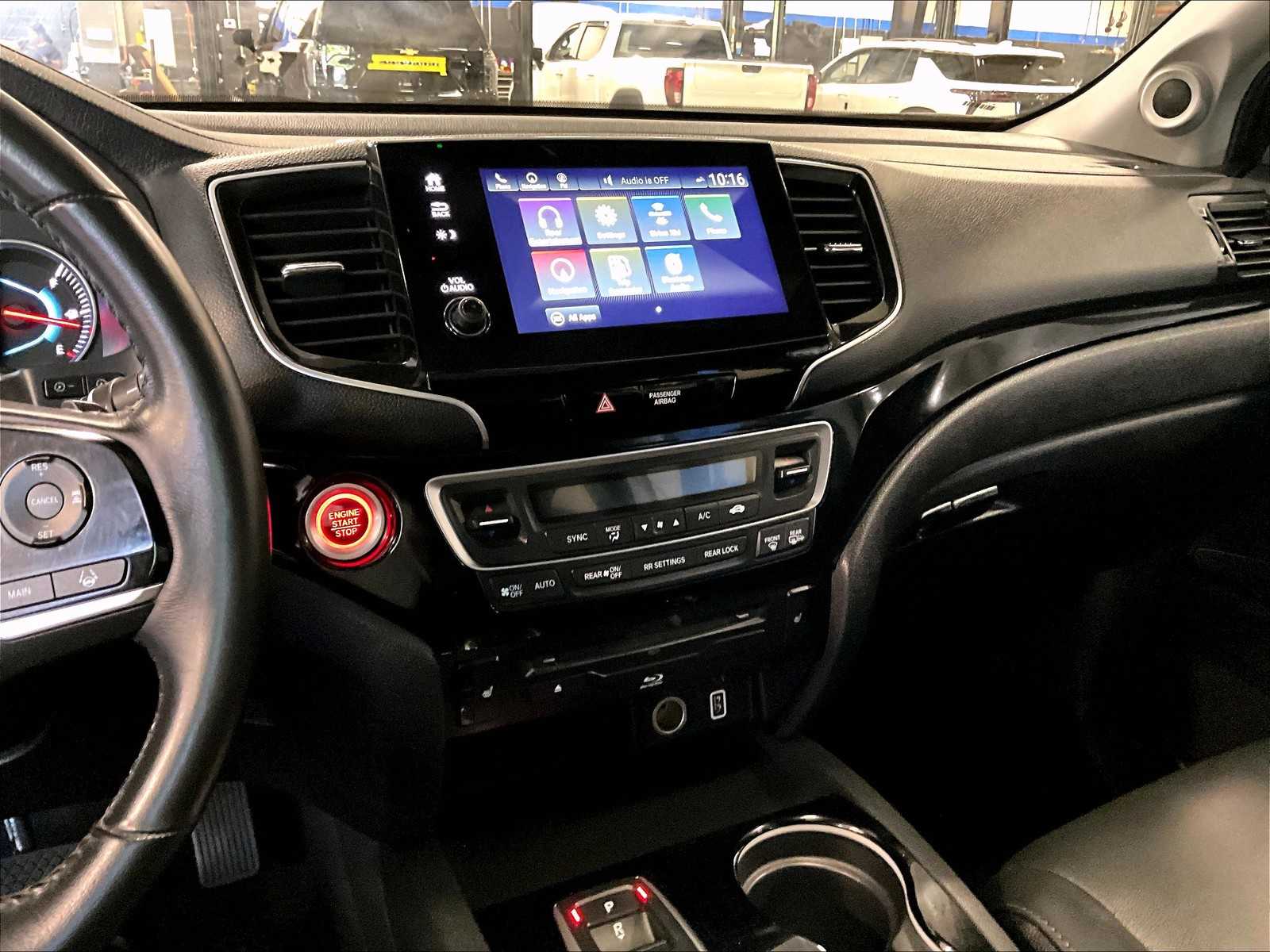 2020 Honda Pilot Touring 8-Passenger - Photo 19