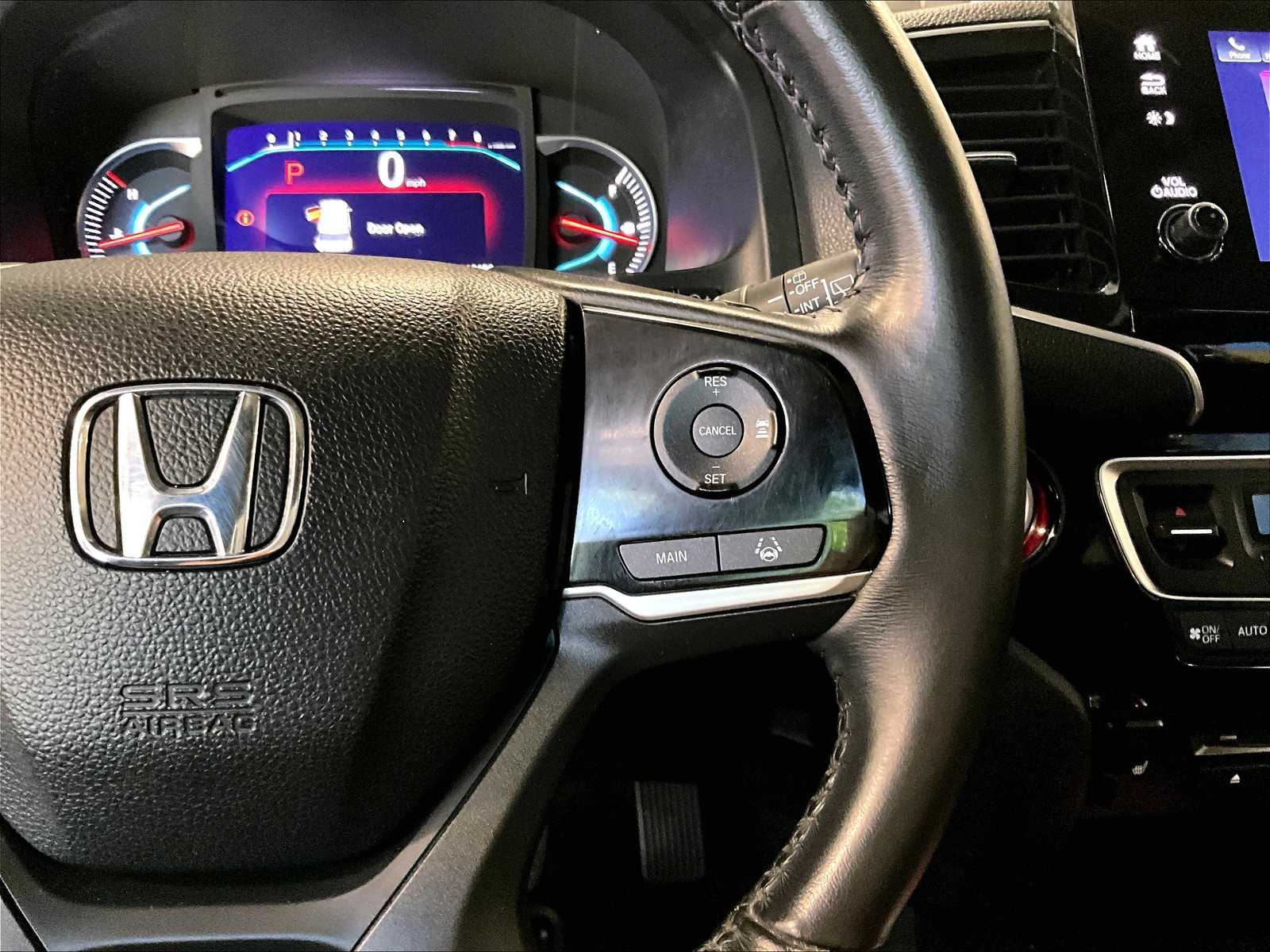 2020 Honda Pilot Touring 8-Passenger - Photo 25