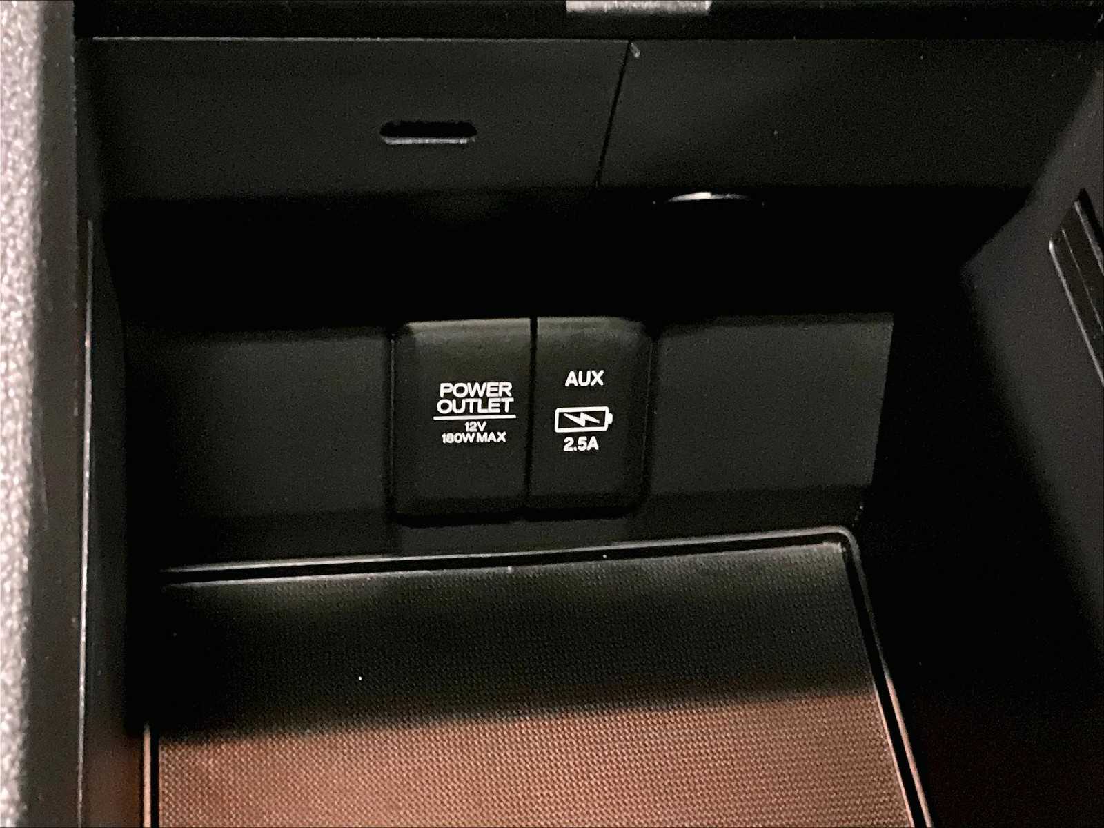 2020 Honda Pilot Touring 8-Passenger - Photo 28