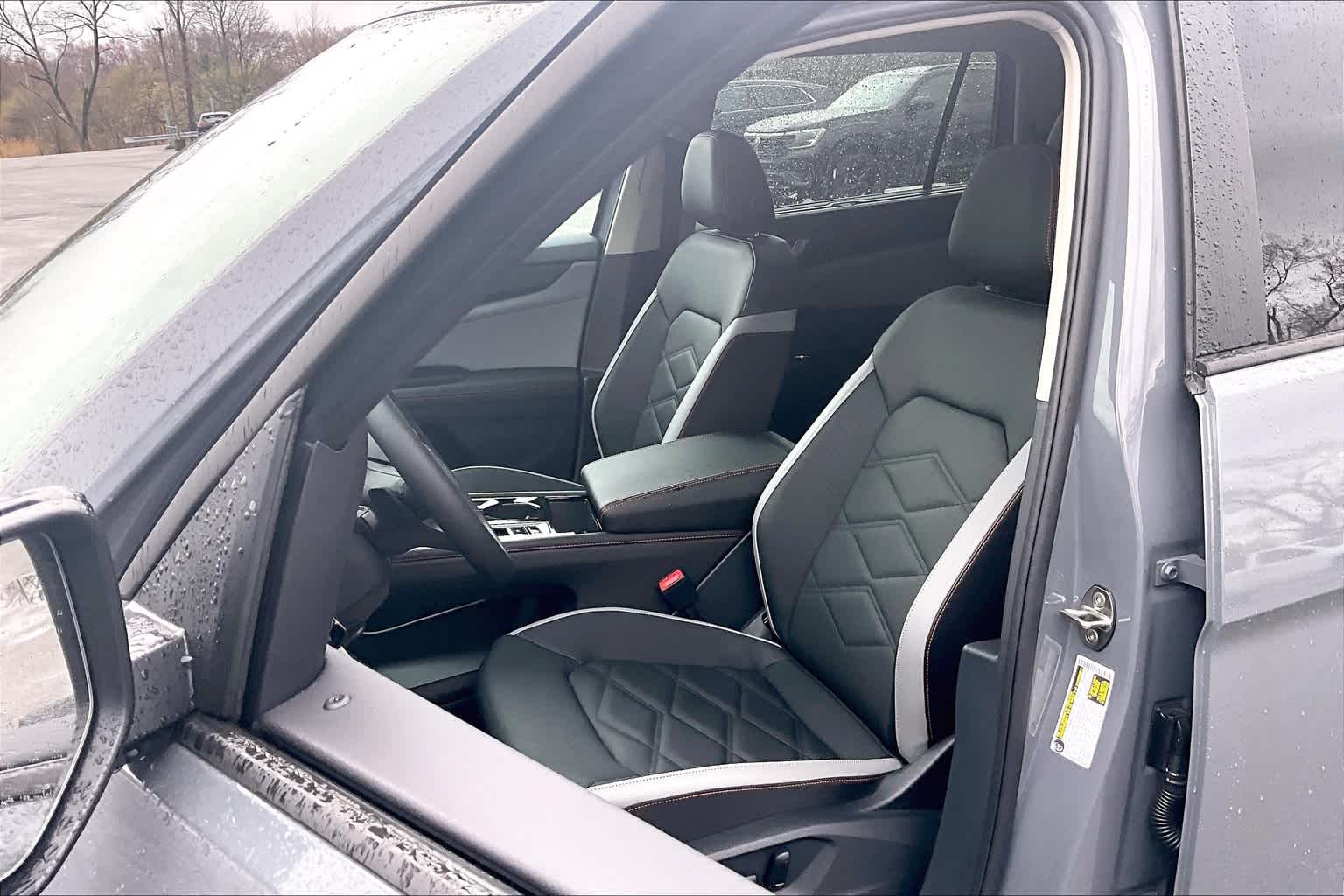 2025 Volkswagen Atlas 2.0T Peak Edition - Photo 11
