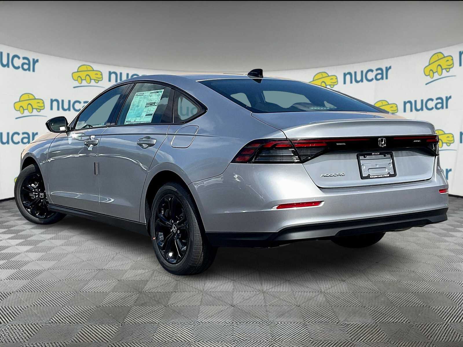 2025 Honda Accord SE - Photo 5