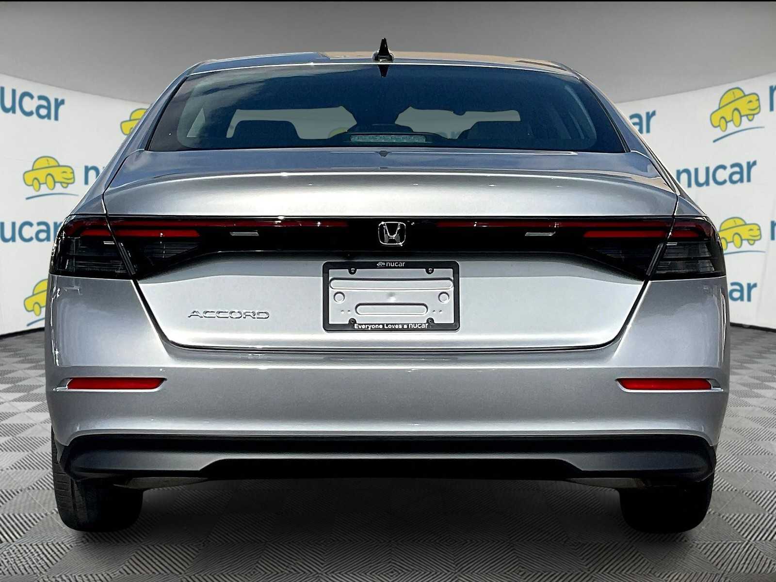 2025 Honda Accord SE - Photo 6