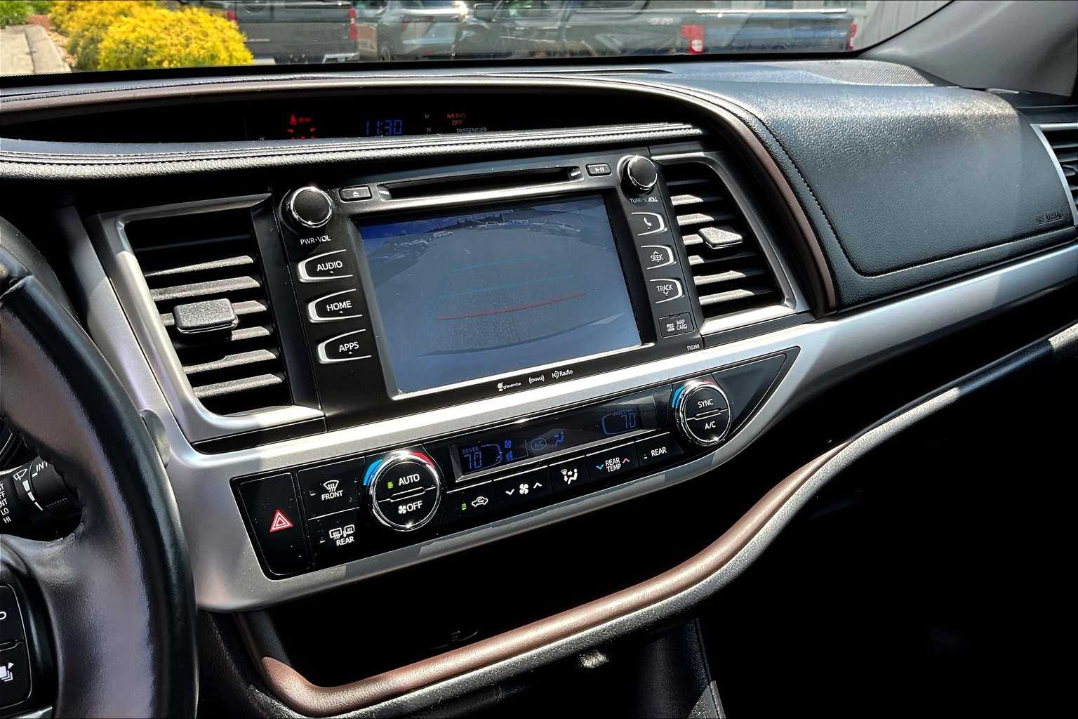 2019 Toyota Highlander XLE - Photo 20