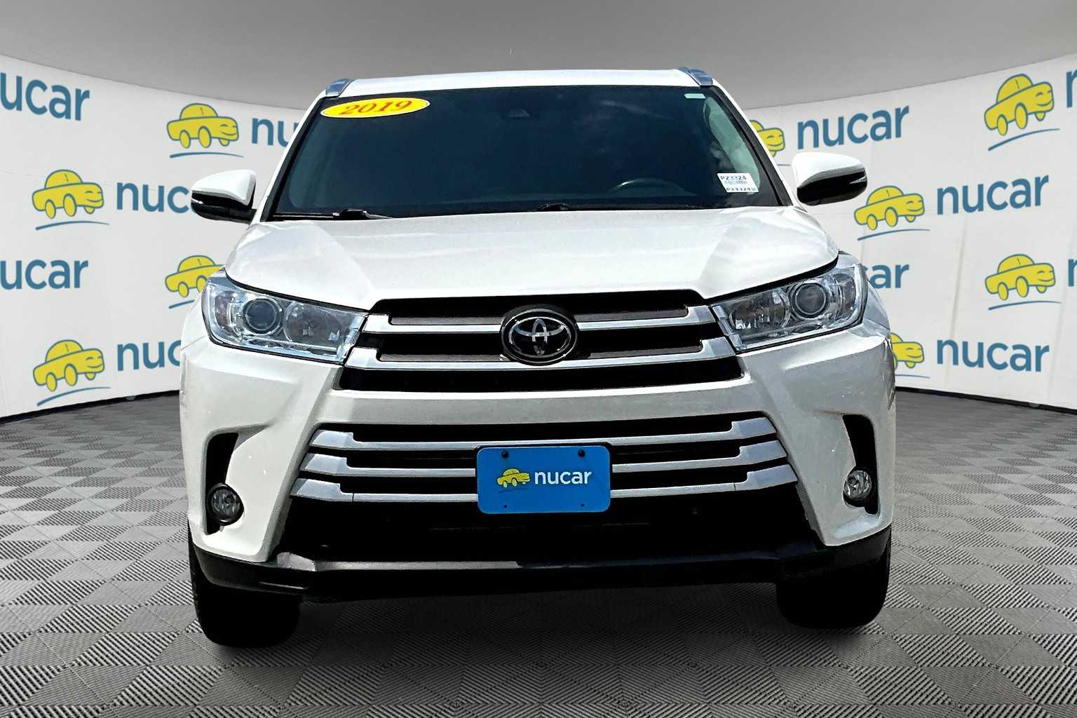 2019 Toyota Highlander XLE - Photo 2