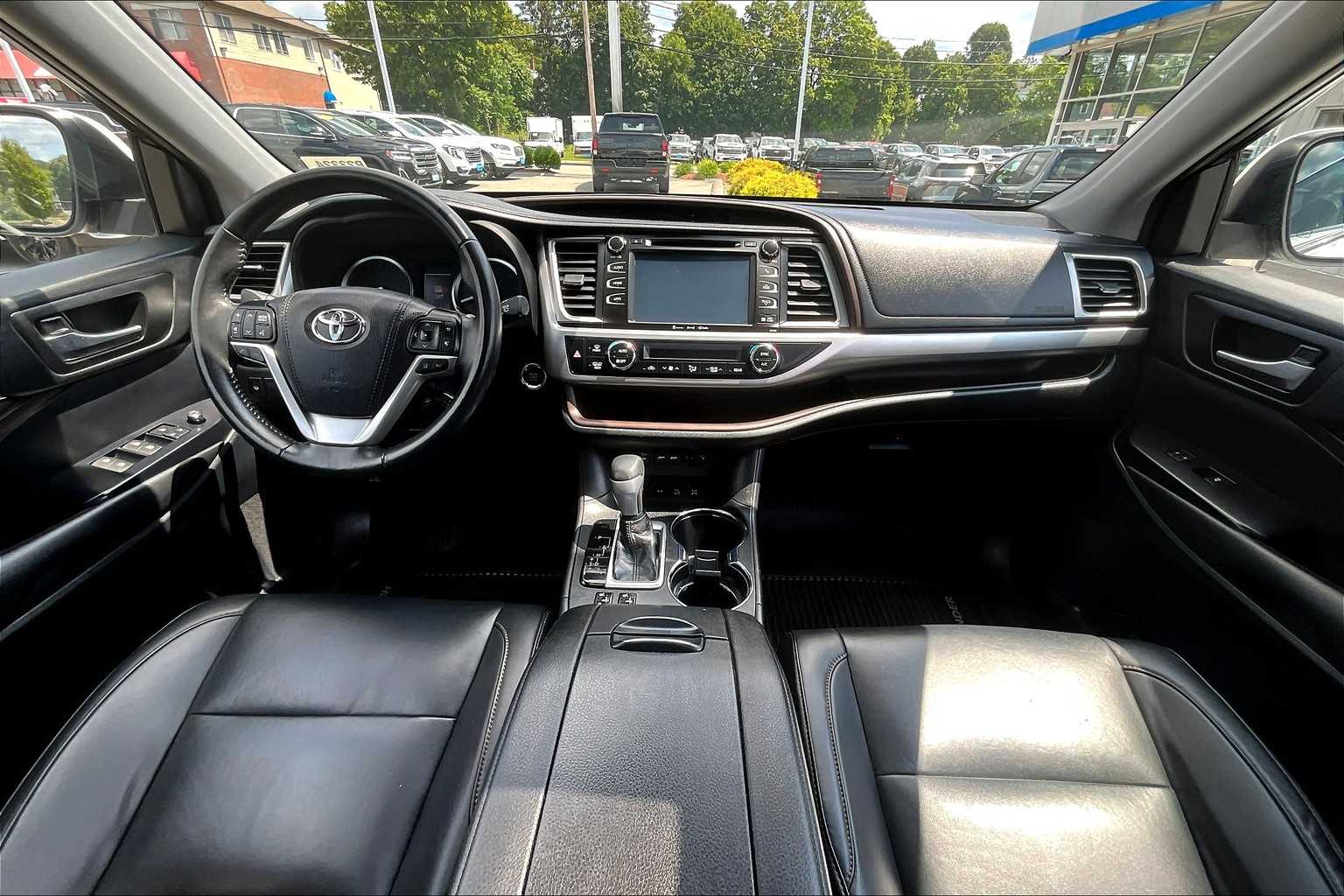 2019 Toyota Highlander XLE - Photo 22