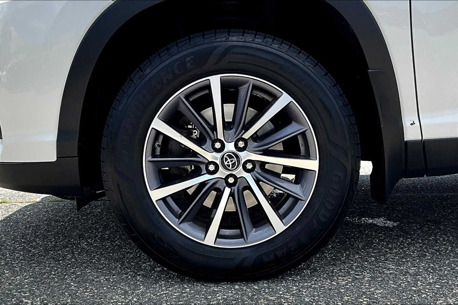 2019 Toyota Highlander XLE - Photo 7