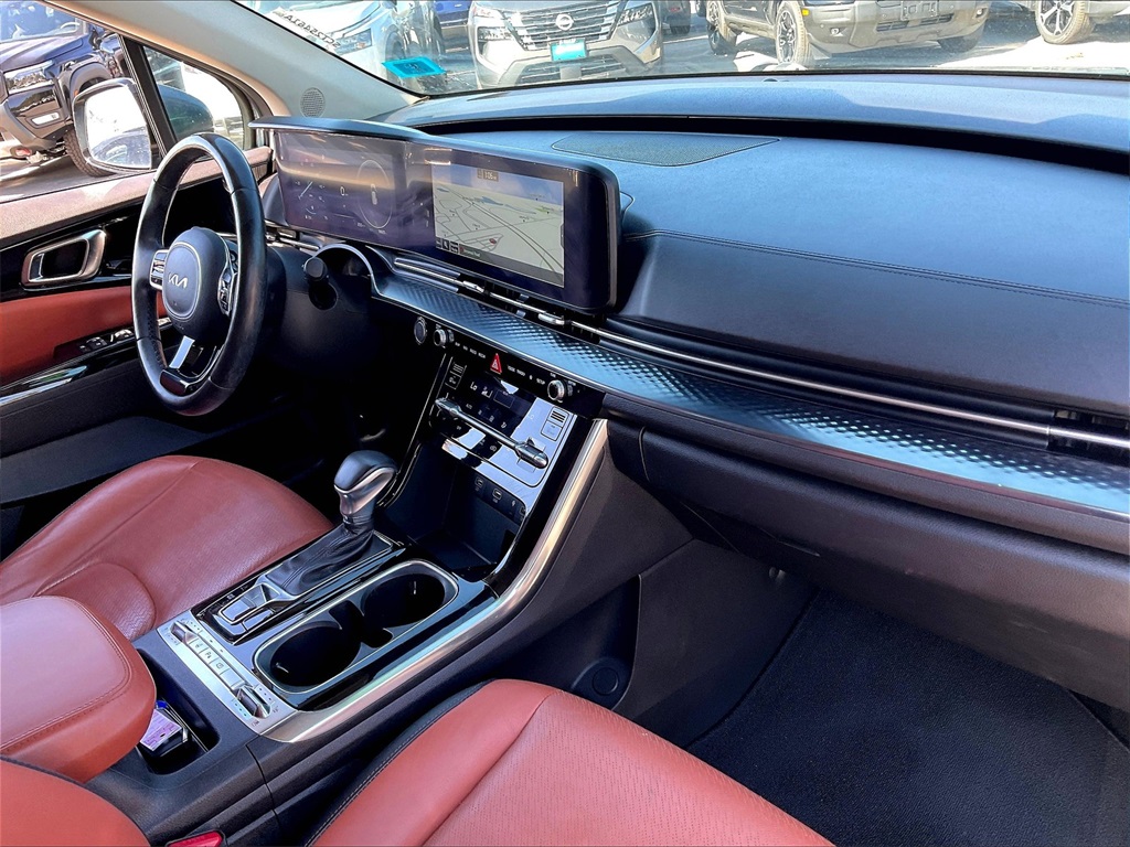 2022 Kia Carnival SX Prestige - Photo 13